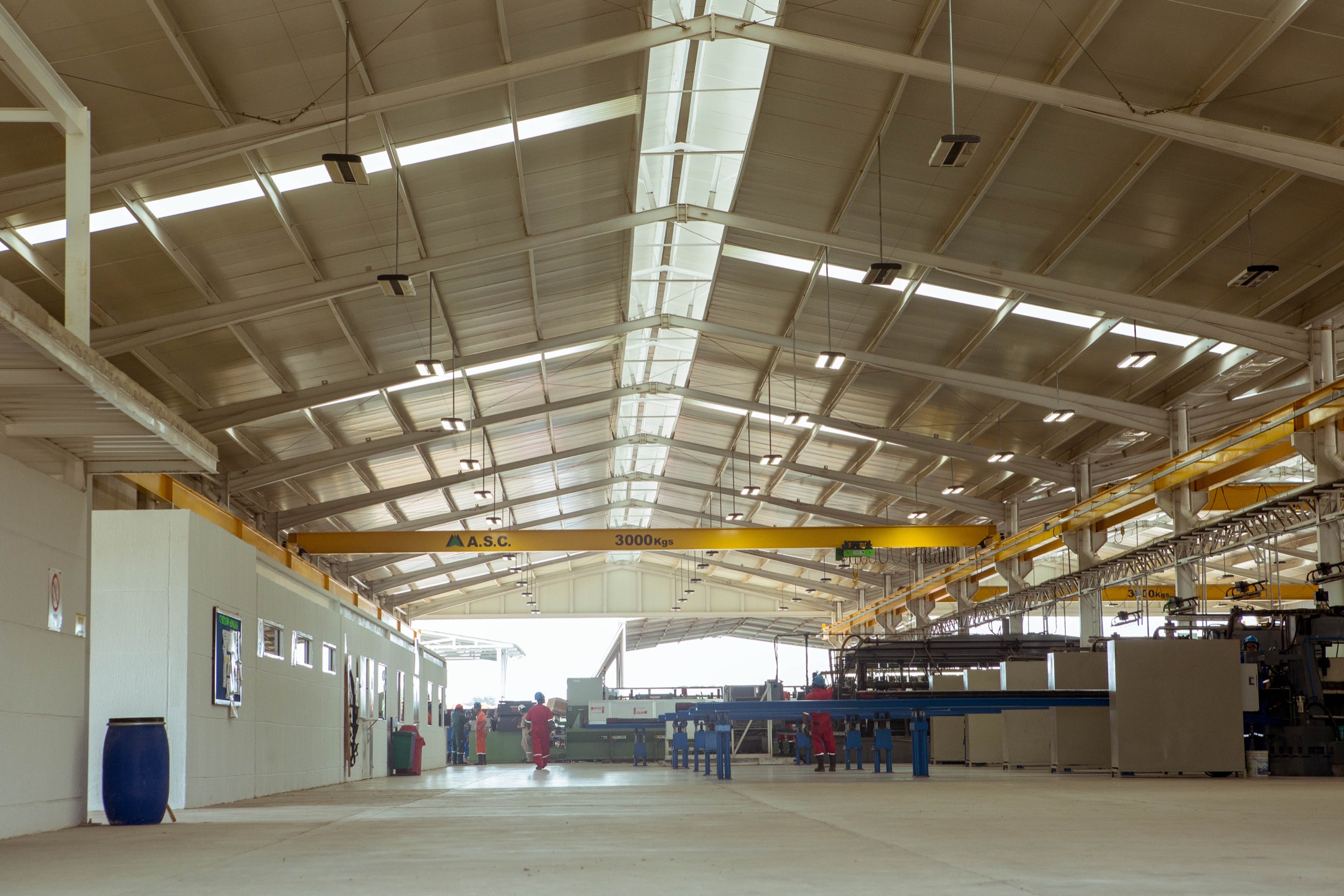 The main hall under the crane rails